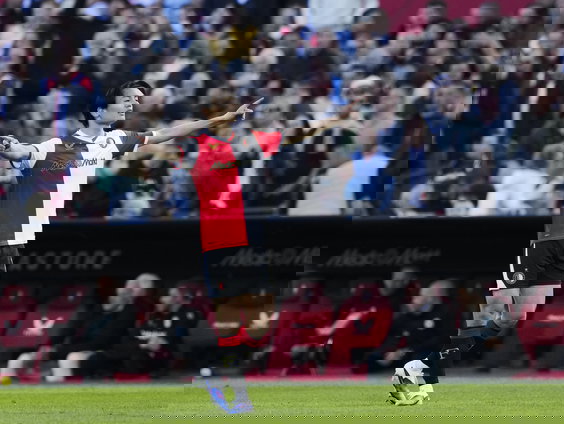 'Ueda laat goed zien hoe scherp hij is voor het doel'