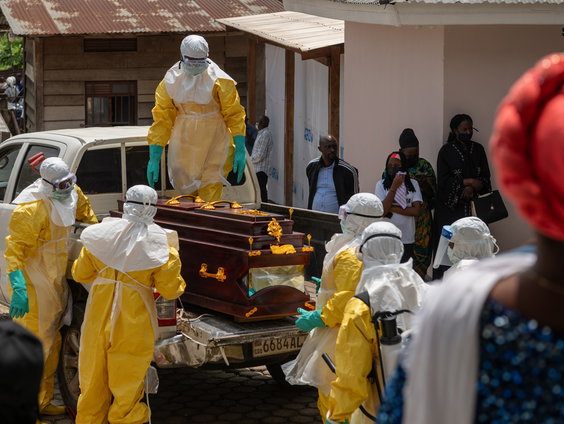 Agressie tegen ebola-hulpverleners