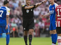 Stand.nl: 'De druk op voetbalscheidsrechters is te groot'