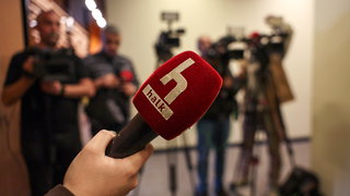 Eén van de laatste Turks oppositiezenders op zwart