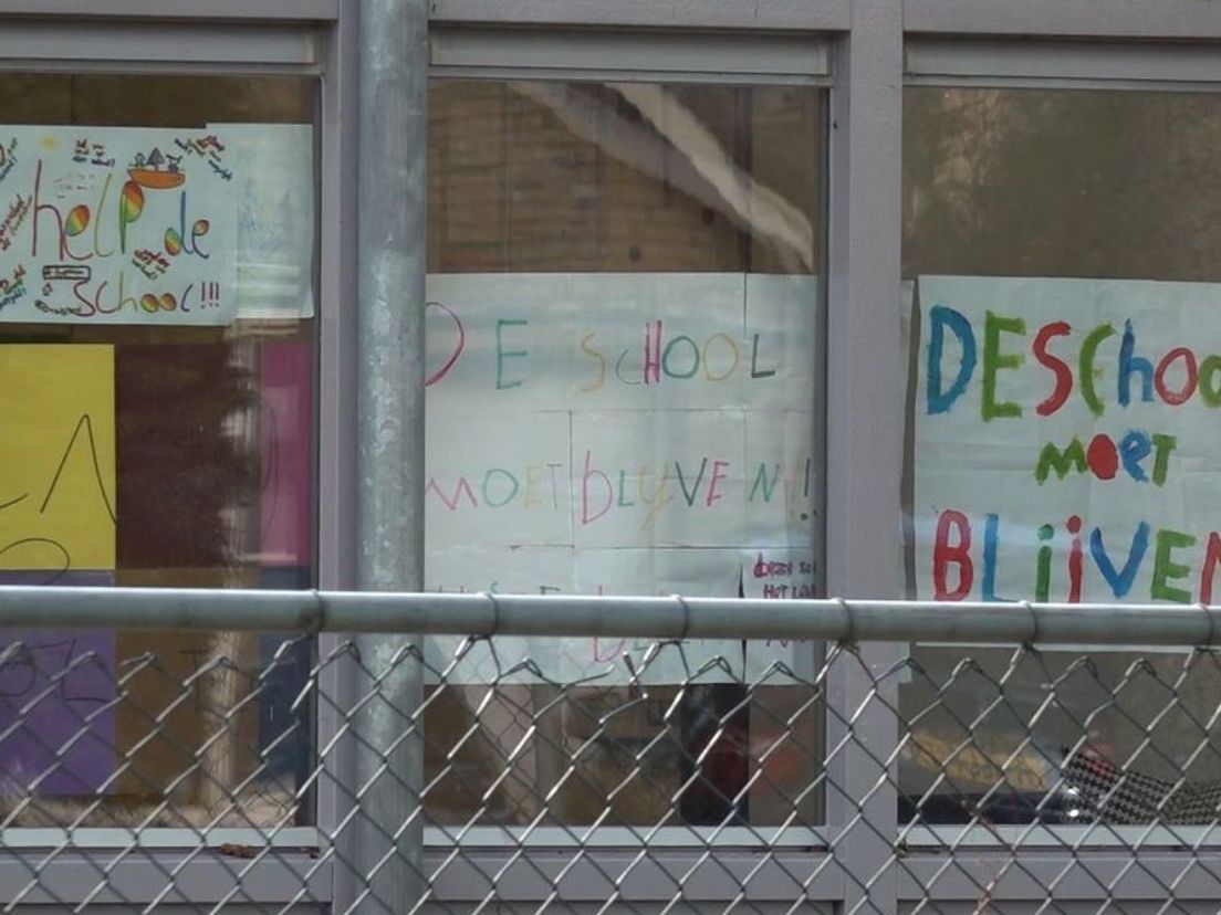 Dorpsbewoners spannen kort geding aan om basisschool te behouden