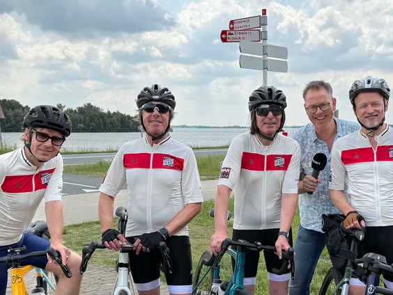 Hoe gaat het nu met de fietsende Analogues?