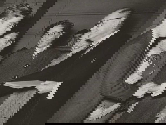 'Eenzaam Avontuur' was zowel een verboden boek als een geheime code