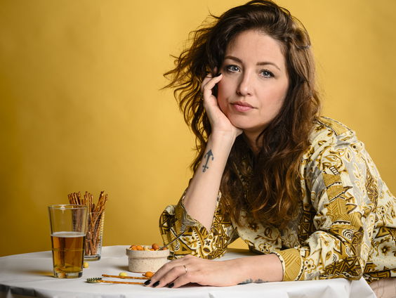 Malou Holshuijzen, schrijver en columnist