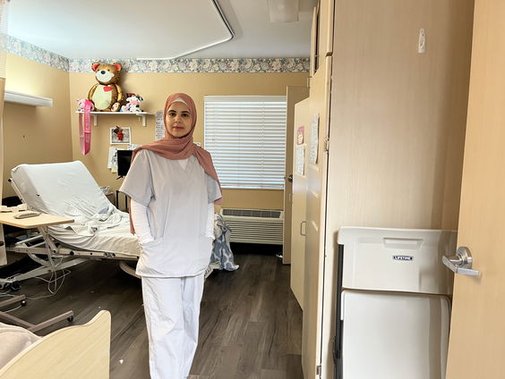 'Strengere grenzen, maar open vacatures: Arizona’s zorg schreeuwt om immigranten'