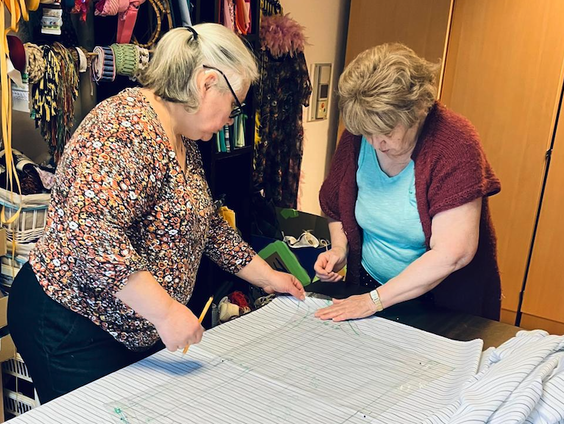 In Eindhoven naaien vrouwen ondergoed voor Oekraïense soldaten