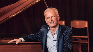 Vanuit de coulissen: Cor Bakker