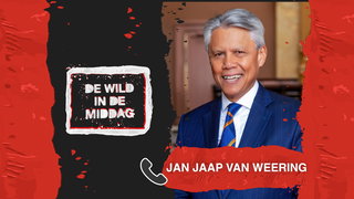 Jan Jaap van Weering over zomerse etiquette: “Mannenbenen zijn geen sieraad”