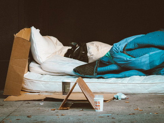 Burgemeesters sturen een brandbrief naar kabinet: dakloosheid neemt dramatisch toe