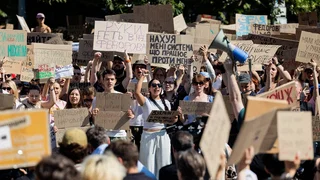 Nog steeds protest tegen ontslag Oekraïense minister van Defensie
