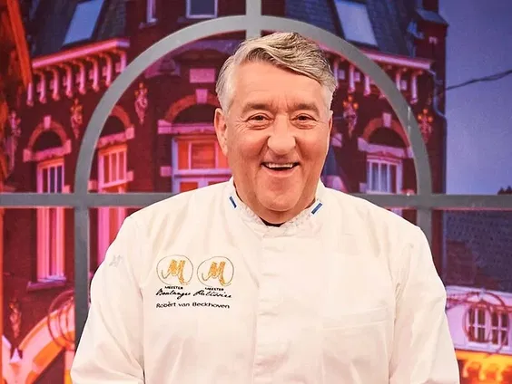 Robèrt van Beckhoven staat weer in het theater!