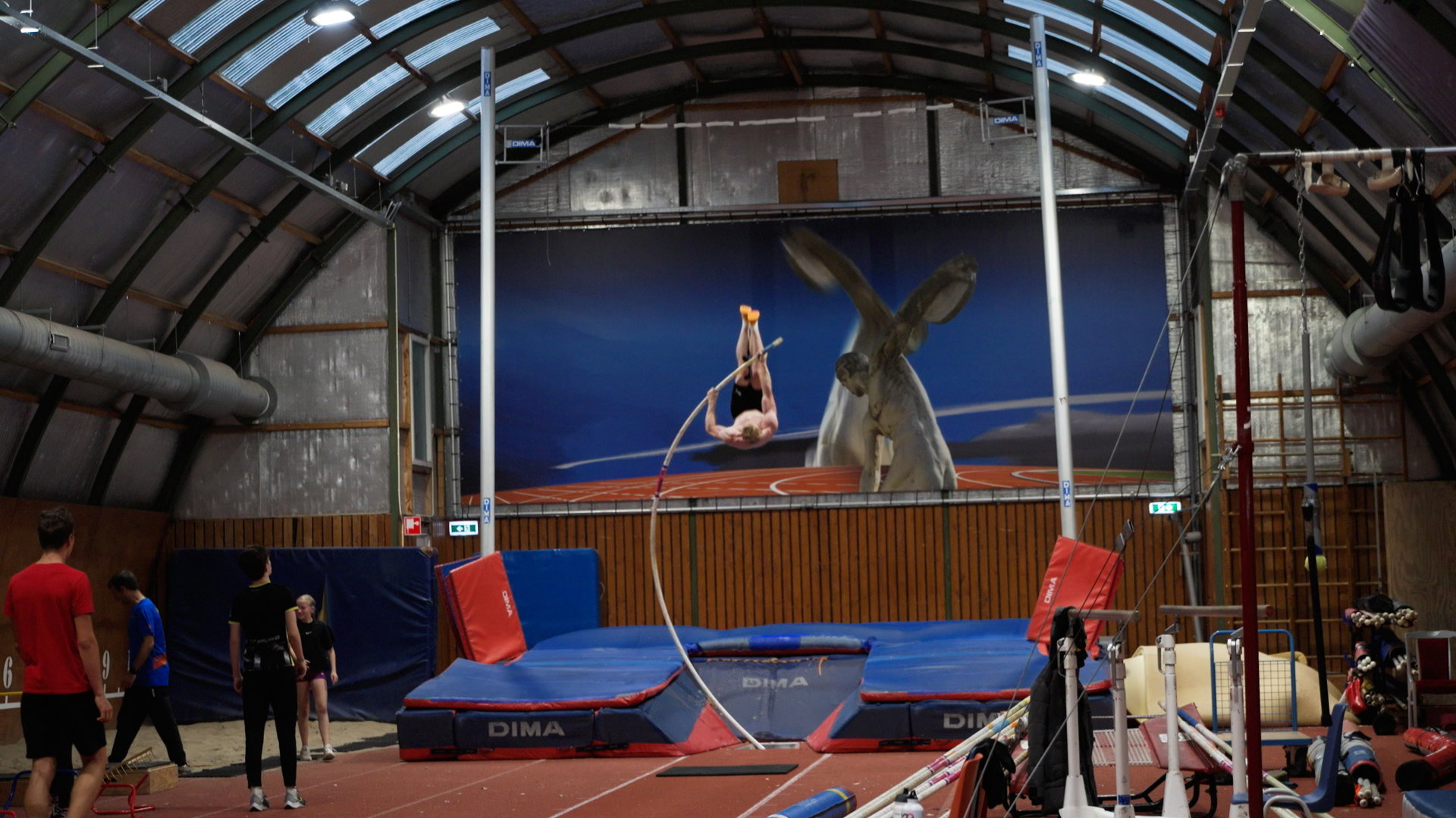 Femke Pluim over polsstokhoogspringer Menno Vloon: 'Een bonk spier en een hoop lef'