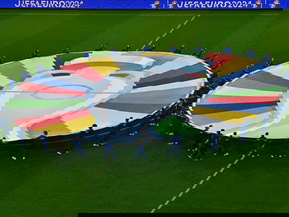 België loopt voorzichtig warm in aanloop naar EK-wedstrijd Frankrijk