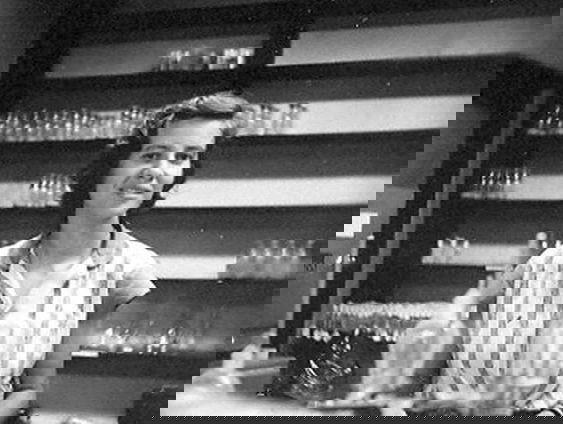 Het Matilda-effect: Esther Lederberg, pionier op gebied van bacteriële genetica