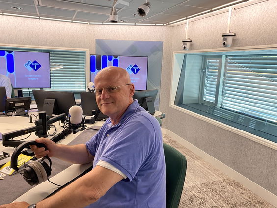 Schrappen ontwikkelingshulp dom en onwettig