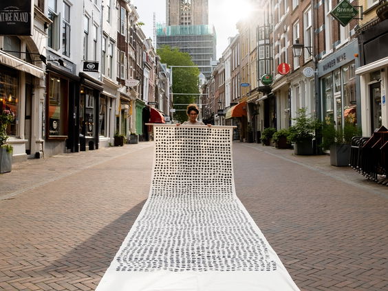 Reizend kunstwerk zet mensen zonder huis op de kaart