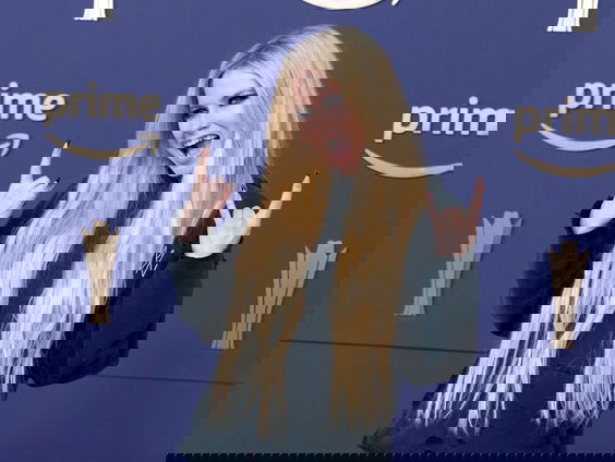 Avril Lavigne: volgens complottheorie morsdood, maar volgens Philo springlevend