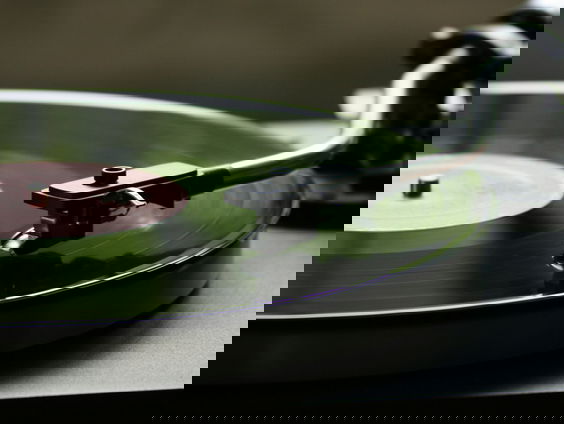 Vers Vinyl: Wat zijn de beste platen van mei?