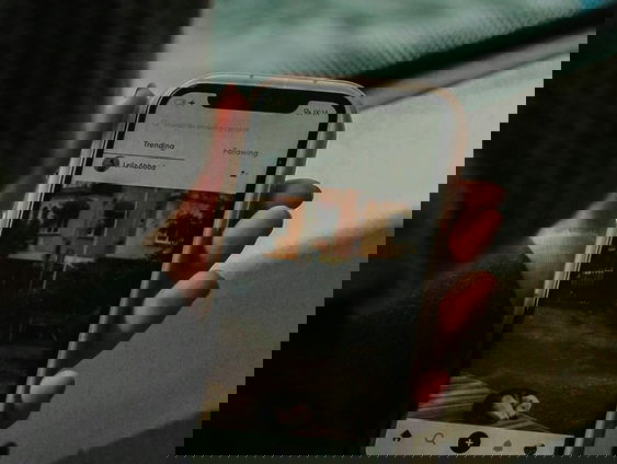 Vrouwen wereldwijd lastiggevallen online