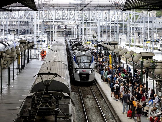 Treinverkeer Gare du Nord plat door bom uit Tweede Wereldoorlog