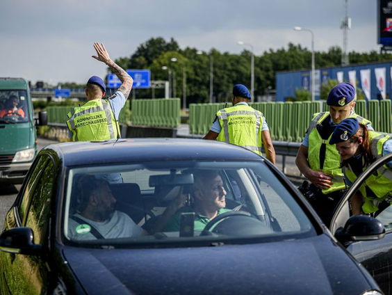 Nederland kondigt grenscontroles aan