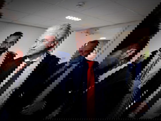 Wat doet de val van het Kabinet met het vertrouwen van de PVV-achterban?