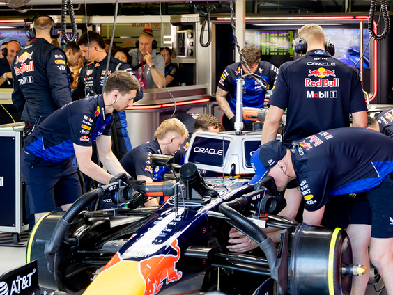 Samantha van Wijk over nieuw F1-tijdperk, WK Schaatsen en PSV op titelkoers