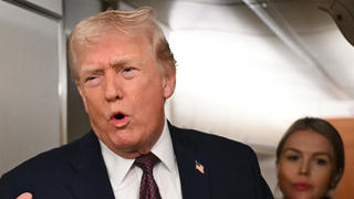 Raymond Mens praat ons bij over Donald Trump