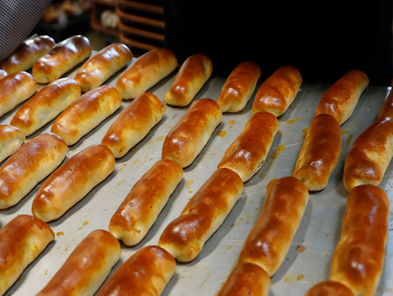 Van 1 aprilgrap naar hit: worstenbroodjes als chips knallen de winkels uit