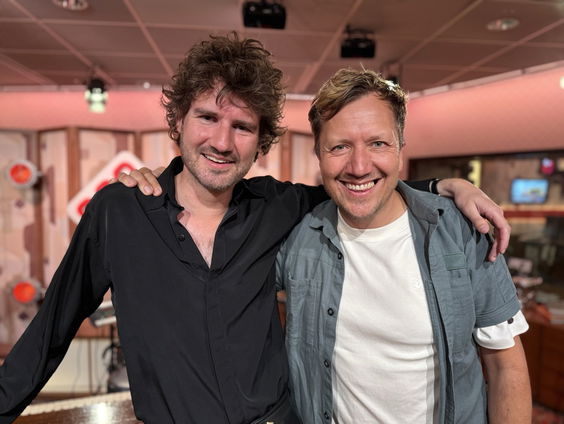 Thijs Boontjes speelt 'Ik Weet Niet Wat Het is' (live @ Blokhuis)