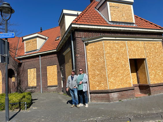 Verdriet en woede bij gezinnen in Enschede: mogen huizen nooit meer in na schade extreme regenbui
