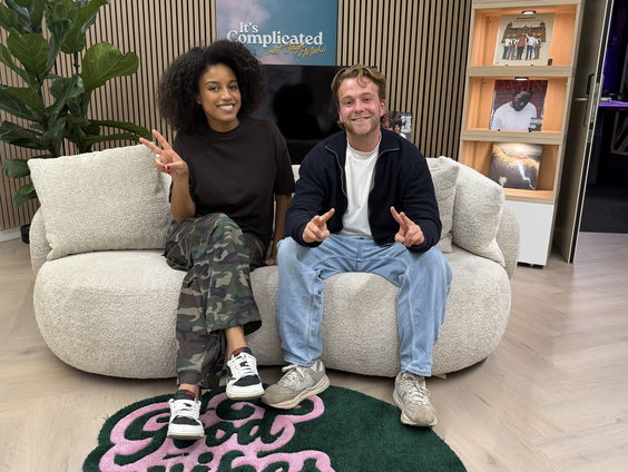 Meester Hidde gooit freestyle met random woorden