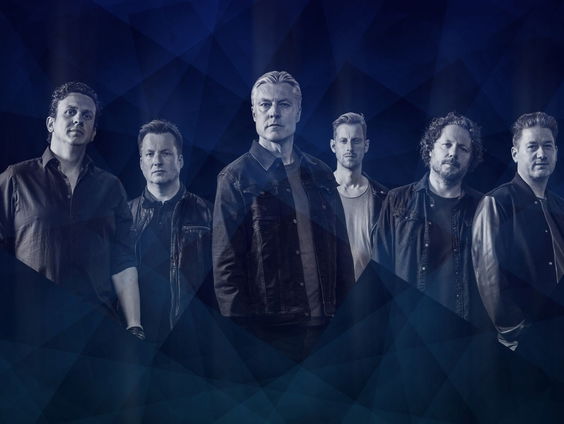 IOS tourt door het land met Alles Is Anders