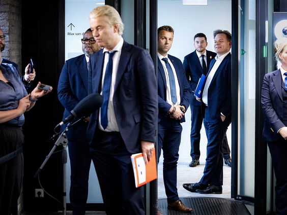 Stand.nl: Heeft u nog een beetje vertrouwen in de formatie?