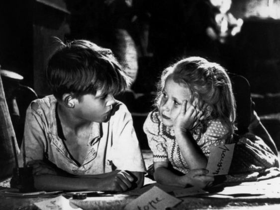 Lekkere Track: Jeux Interdits