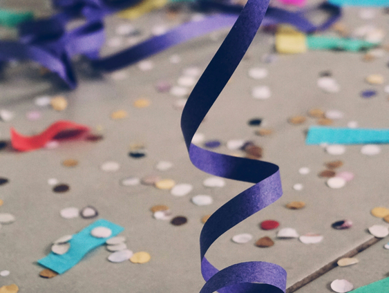 Carnavalsartiesten 'de Kapotte Kachels' spannen rechtszaak aan tegen ABBA