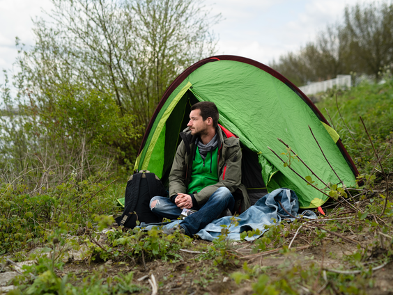 Hoeveel dak- en thuisloze mensen zijn er nou echt in Nederland?