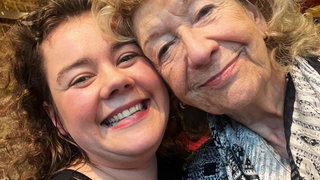 Kelly Poukens over Felicity Lott