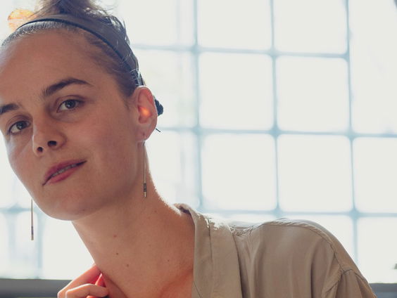 Het gesprek - Loulou Kokkedee