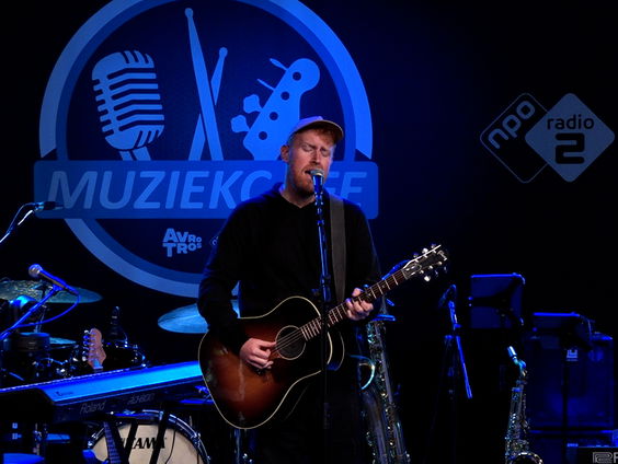 Gavin James - The Book Of Love | live in Muziekcafé