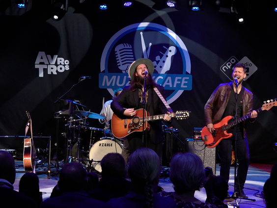 Voltage - Leave It All Behind | live in Muziekcafé