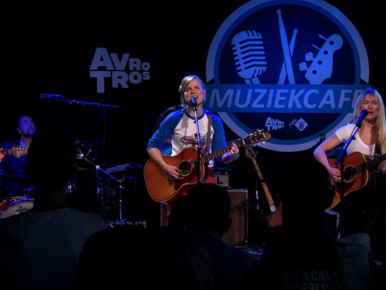 Ilse DeLange - Calm After The Storm | live in Muziekcafé