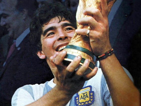 Terug naar Toen: Het overlijden van Diego Maradona