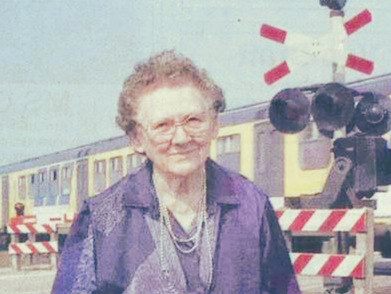 Meer Vrouw Op Straat: spoorwegwachteres Marie Verhallen