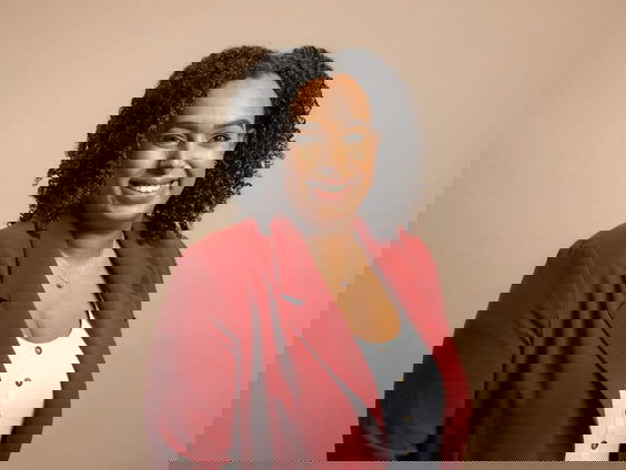 Eerlijke stages voor iedereen? Politica Mikal Tseggai strijdt voor verandering!