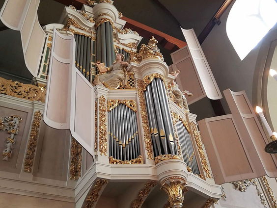 12 Steden, 13 Orgels #97: Jacques van Oortmerssen speelt een Adventsbach