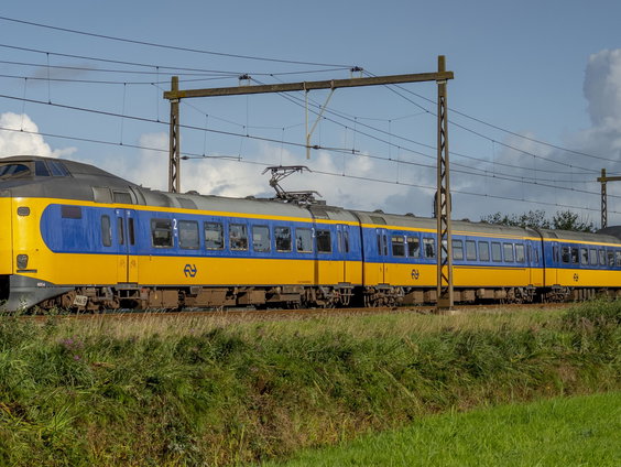 NS onderzoekt slimmer energieverbruik door overvol stroomnet