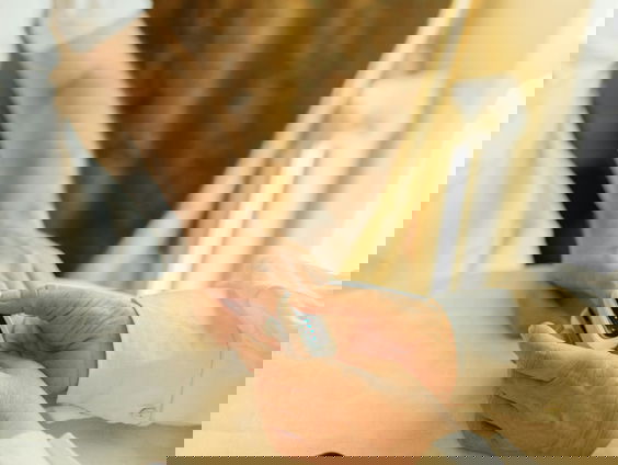 Nieuw keurmerk moet misstanden in 24-uurszorg voorkomen - EenVandaag