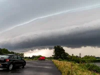Waar anderen schuilen, gaan stormjagers naar buiten
