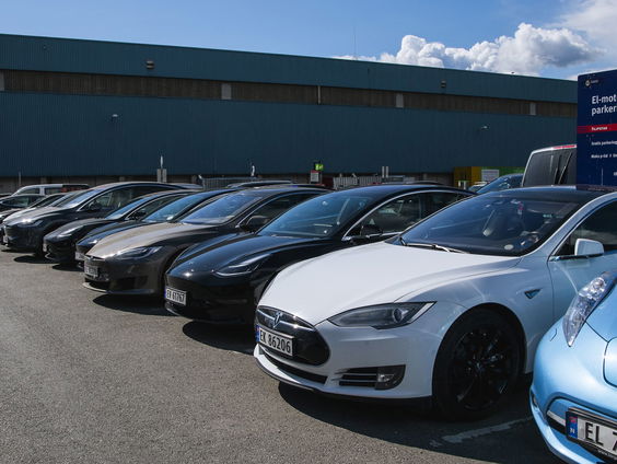 Bijna 90% van verkochte auto's in Noorwegen elektrisch